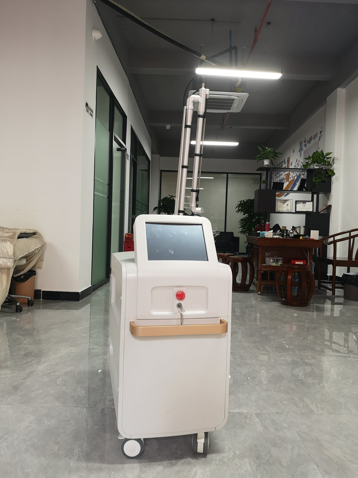 2022 Picosecond Laser Nd Yag Pico Laser Tattoo Removal Machine
