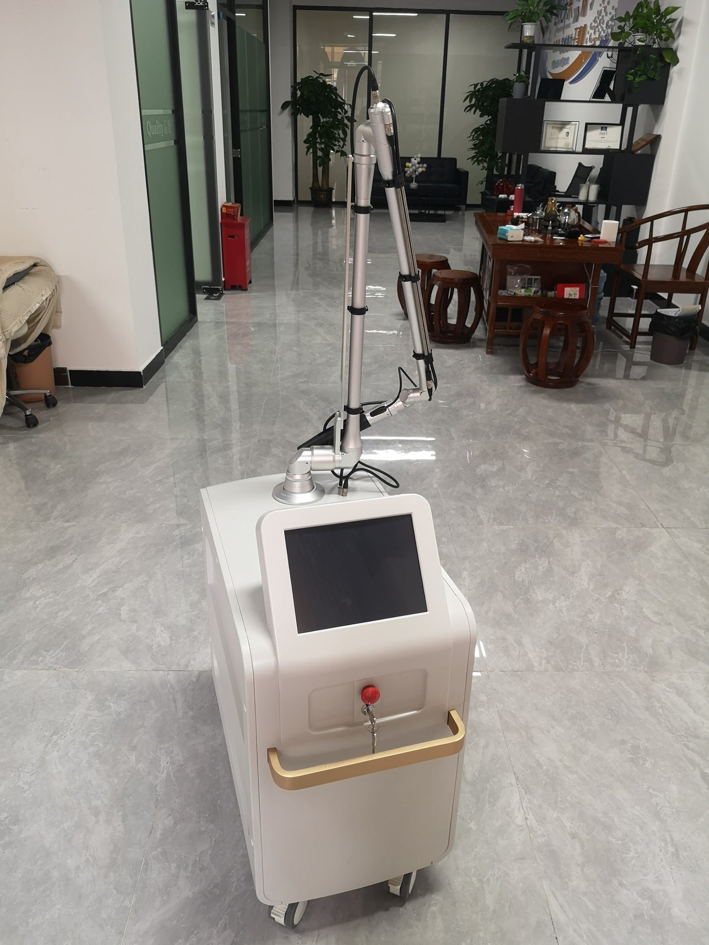 2022 Picosecond Laser Nd Yag Pico Laser Tattoo Removal Machine