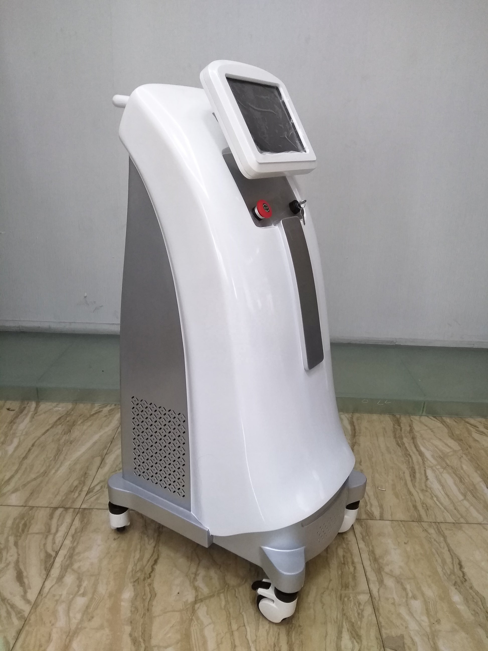 808nm Diode Laser 755 808 1064 Diode Laser Hair Removal Machine